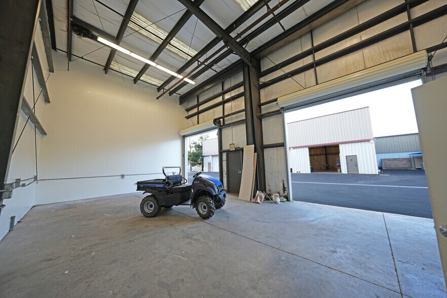 More Photos Of 974 Griffin St, Grover Beach Warehouse For Lease