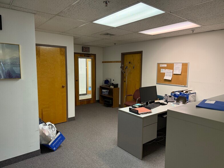 More Photos Of 83 Cambridge St, Burlington Medical For Lease