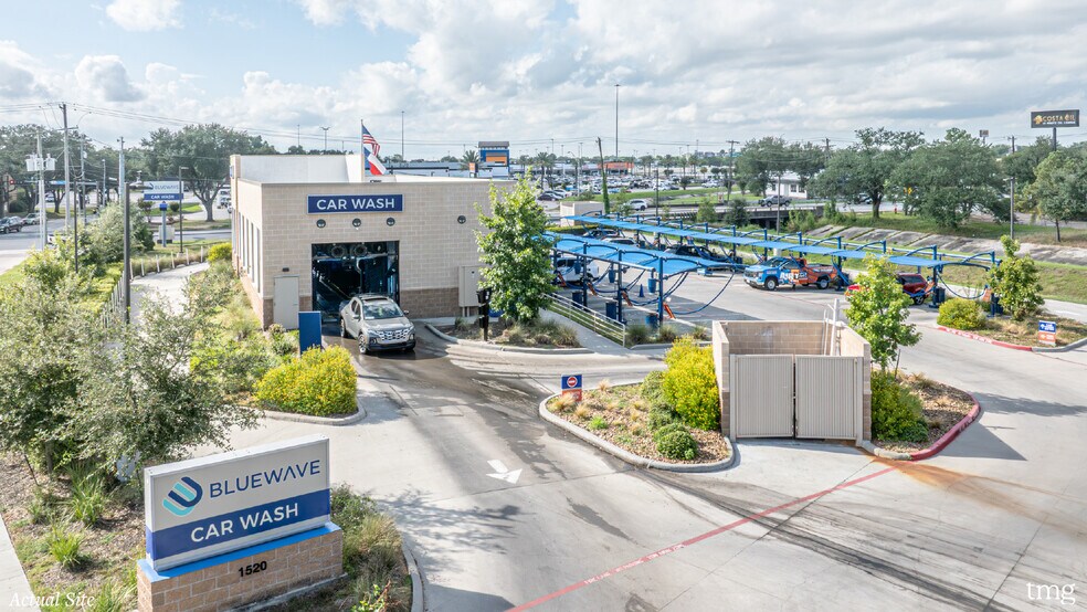More Photos Of 1520 W Main St, League City Carwash For Sale