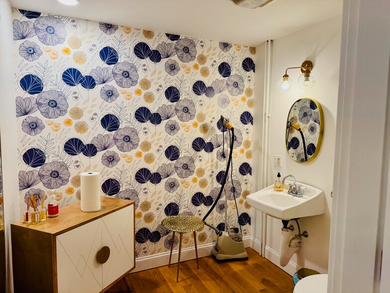 More Photos Of 423 Hope St, Bristol Apartments For Sale