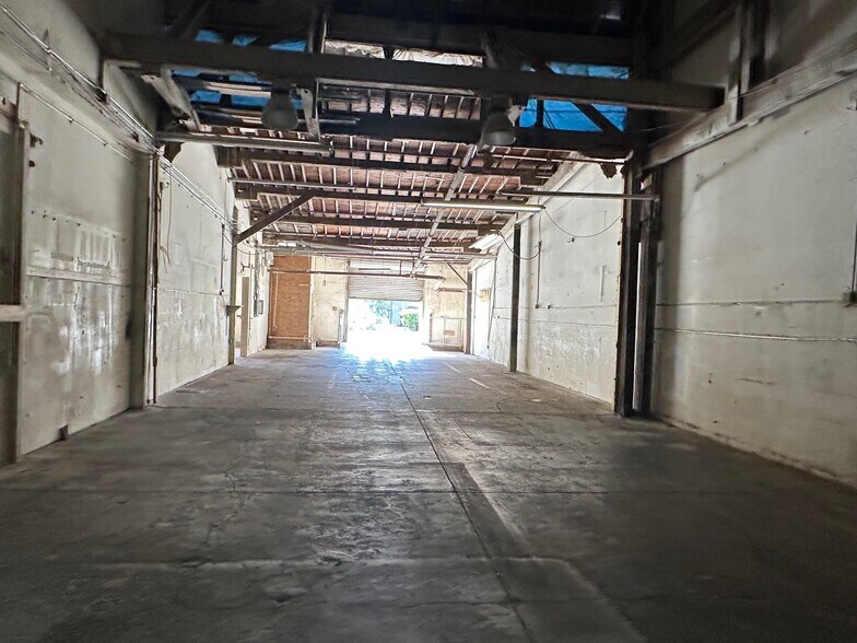 More Photos Of 2650 Rosselle St, Jacksonville Unknown For Lease