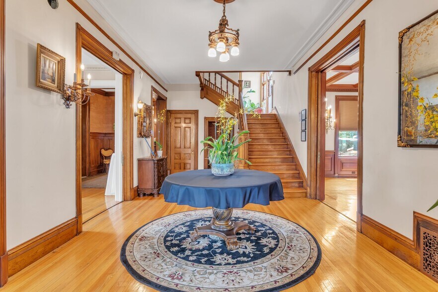 More Photos Of 270 Maple St, Springfield Hospitality For Sale