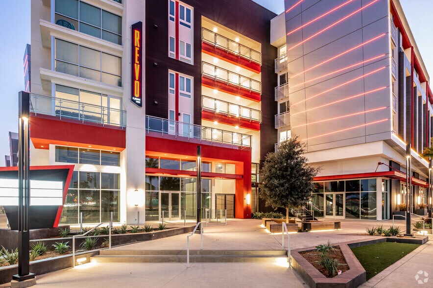 More Photos Of 1912 S Jacaranda St, Anaheim Apartments For Lease