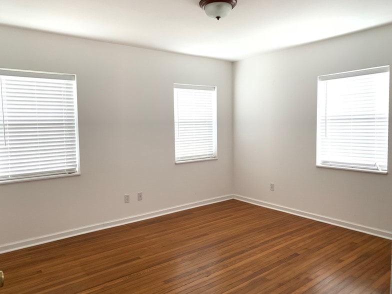 More Photos Of 1501 E Robinson St, Orlando Office Residential For Lease