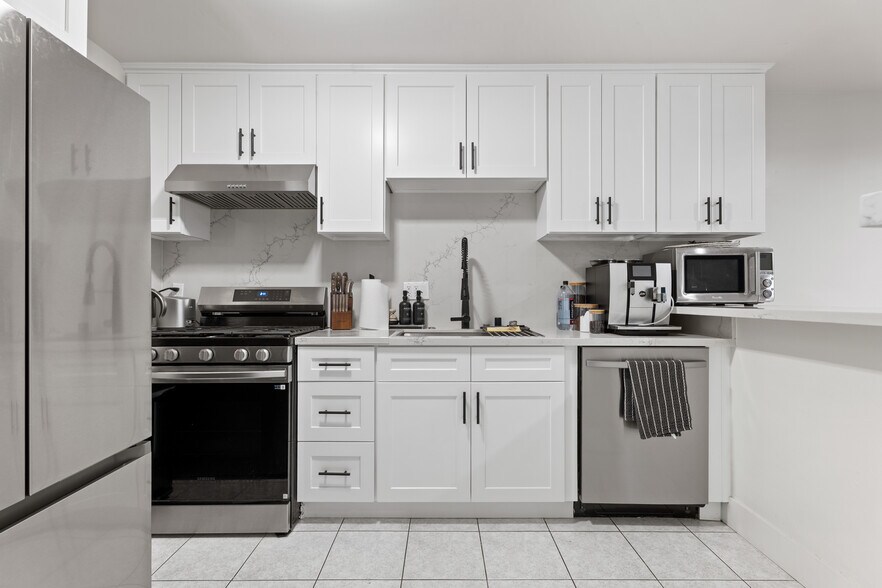 More Photos Of 4427 Camero Ave, Los Angeles Apartments For Sale