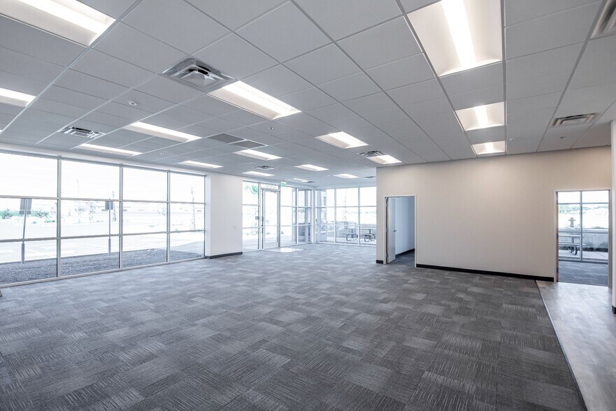 More Photos Of 8349 E Pecos Rd, Mesa Warehouse For Lease