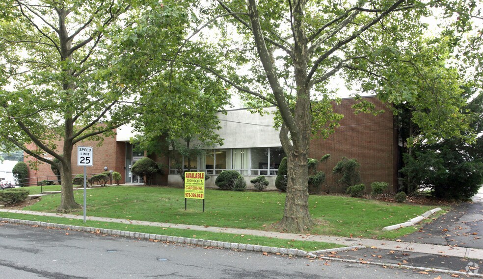 More Photos Of 187 Mill Ln, Mountainside Office Residential For Lease