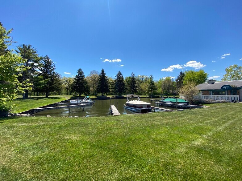 More Photos Of 3309 N Chapel Hill Road, Johnsburg Hotel For Sale