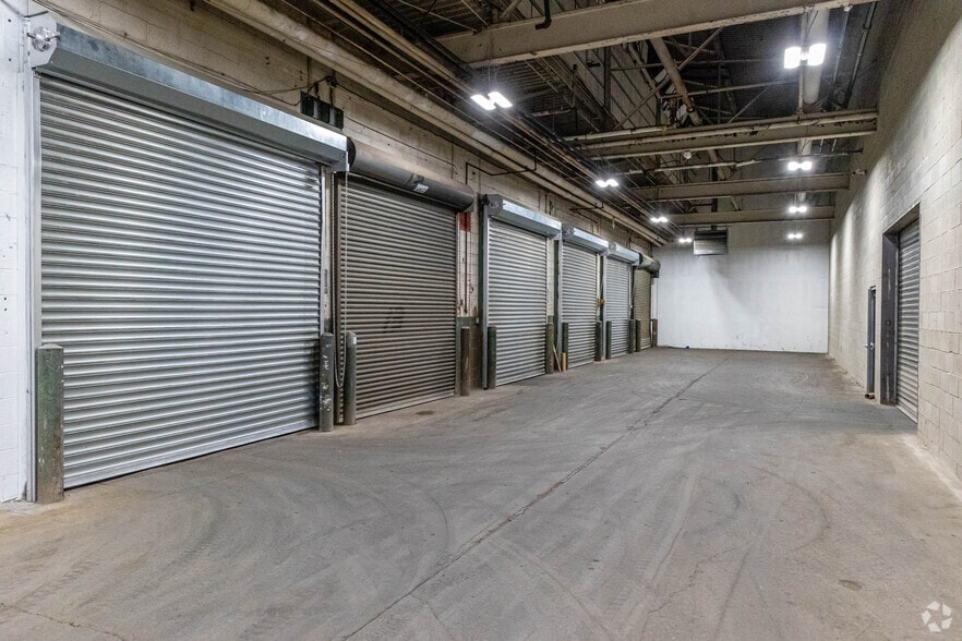 More Photos Of 297 Getty Ave, Paterson Warehouse For Lease