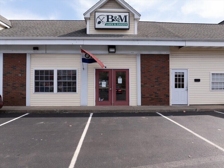 More Photos Of 323 Clarks Falls Rd, North Stonington Freestanding For Lease