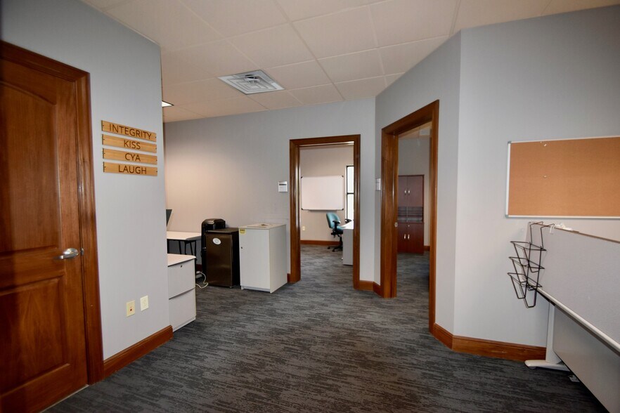 More Photos Of 36097 Westminister Ave, North Ridgeville Office For Lease