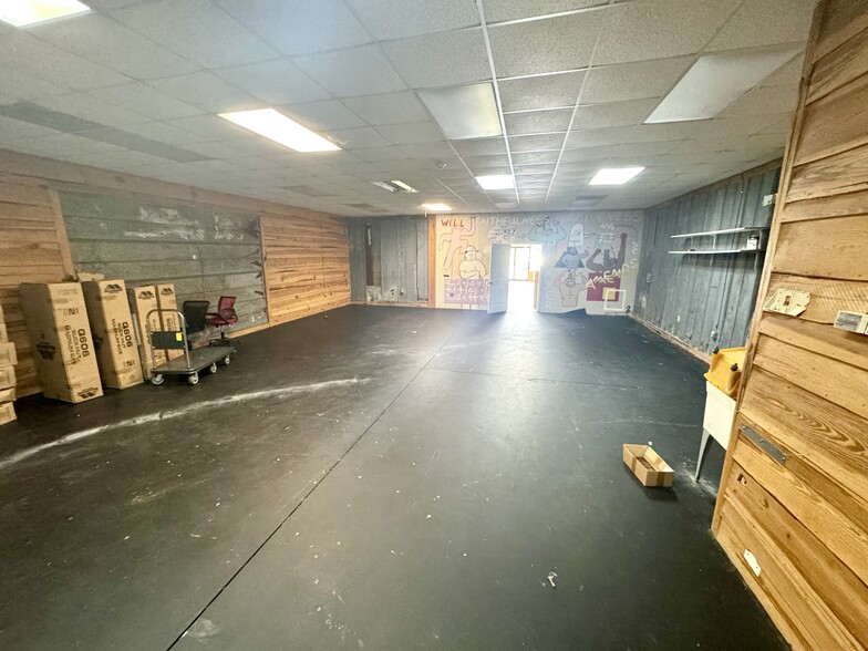 More Photos Of 3600 S Oates St, Dothan General Retail For Lease