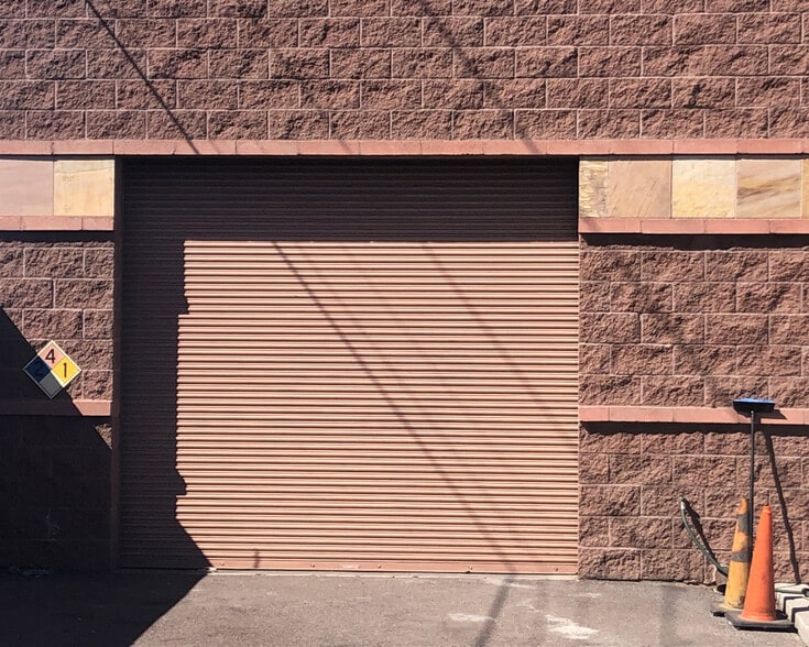 More Photos Of 2711 W Indian School Rd, Phoenix Light Distribution For Sale