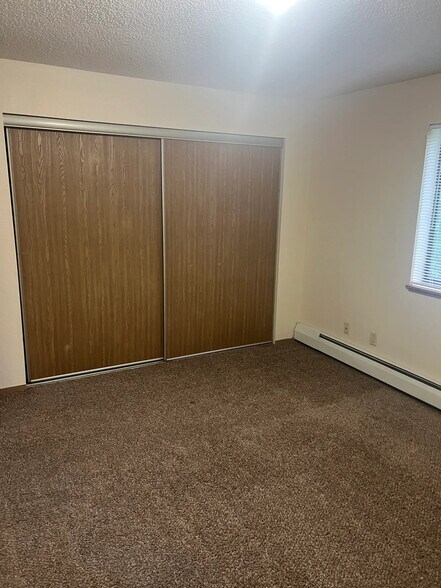 More Photos Of 160-180 Homestead Rd, Mankato Apartments For Sale