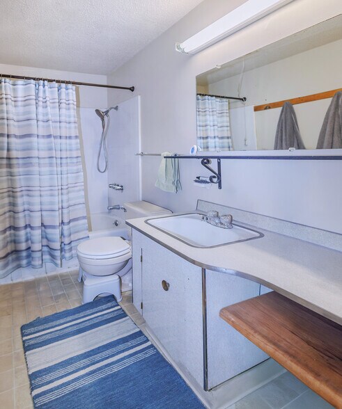More Photos Of 309-315 Oak Ave, Redwood City Apartments For Sale
