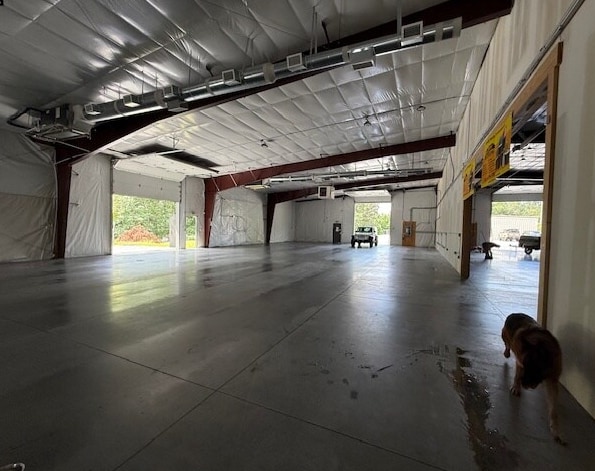 More Photos Of 18 Sterling Pl, Mills River Flex For Lease