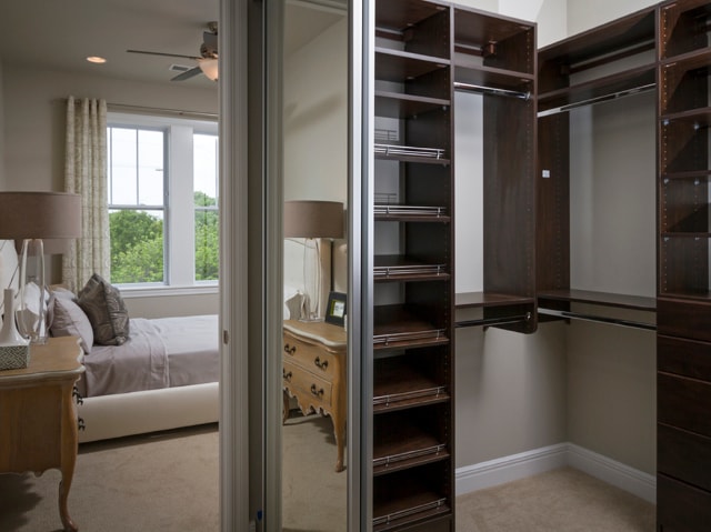 More Photos Of 2005 W Chesterfield Blvd, Springfield Apartments For Lease