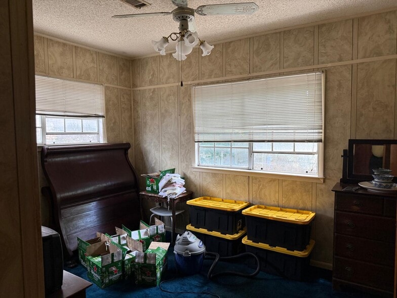 More Photos Of 109 S Florida Blanca St, Pensacola Multifamily For Sale