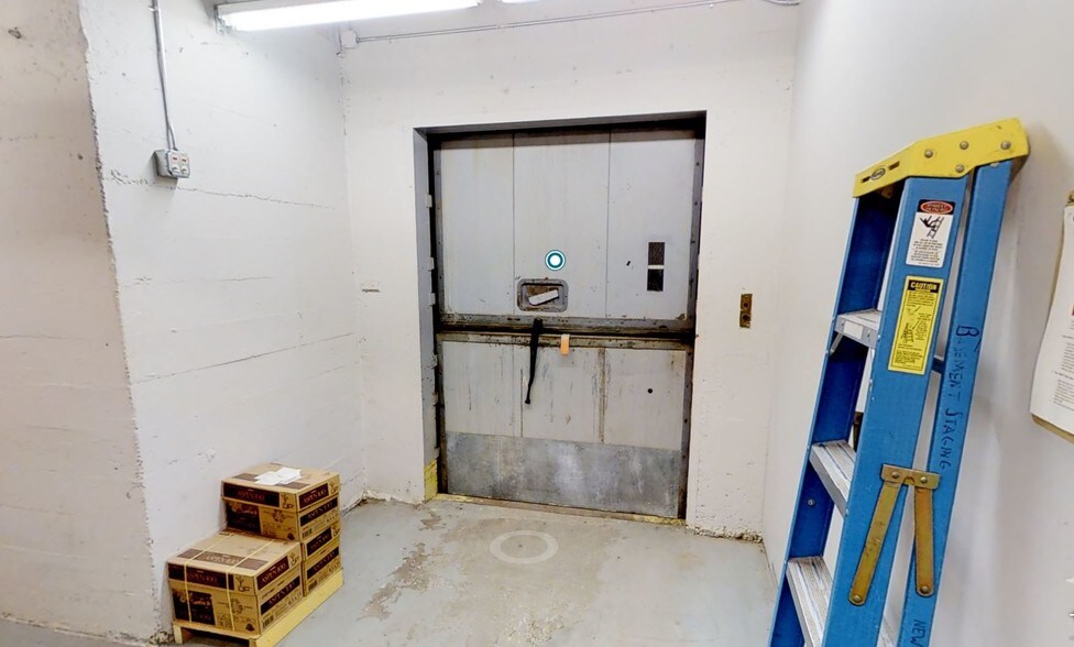 More Photos Of 321 Central Ave, Great Falls Office For Lease