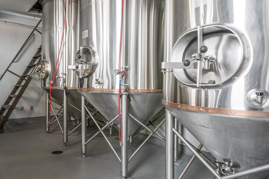 More Photos Of 1326 9th Ave, San Francisco Restaurant For Sale