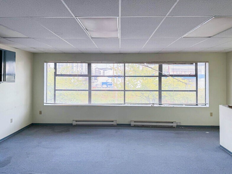 More Photos Of 9012 Oak St, Vancouver Warehouse For Sale