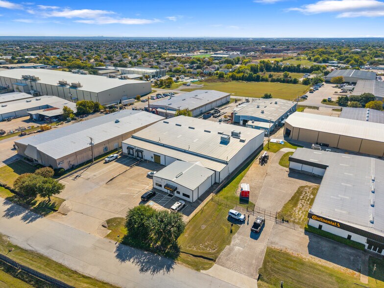More Photos Of 1120 Commercial Blvd N, Arlington Warehouse For Sale