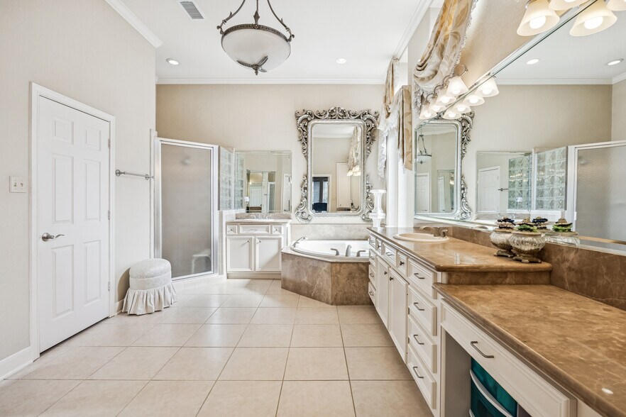 More Photos Of 16372 Highway 6, Navasota Specialty For Sale