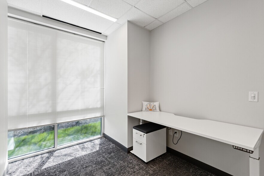 More Photos Of 2800 N Dallas Pky, Plano Office For Lease