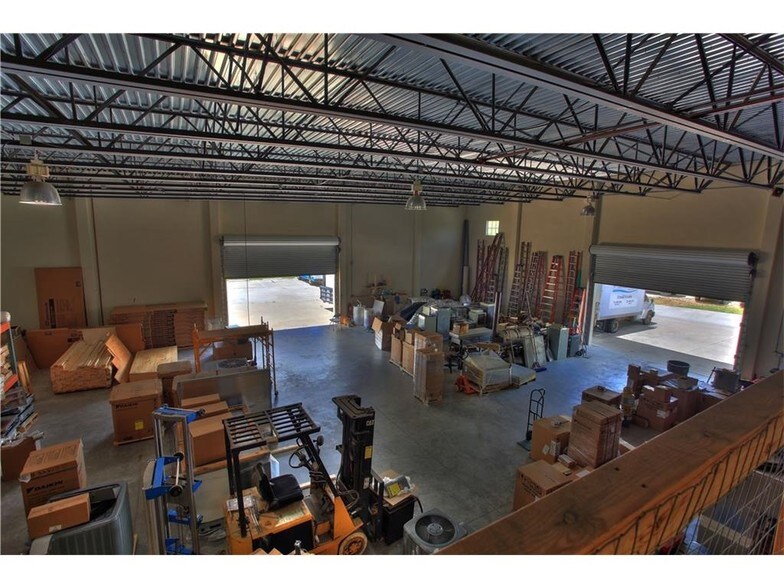 More Photos Of 181 Sebastian Blvd, Sebastian Light Manufacturing For Sale