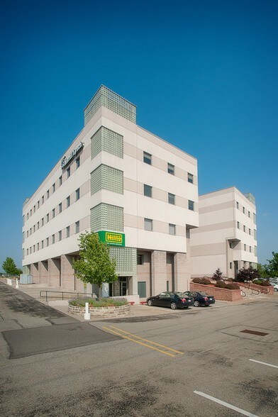 More Photos Of 180 Fort Couch Rd, Pittsburgh Office For Lease