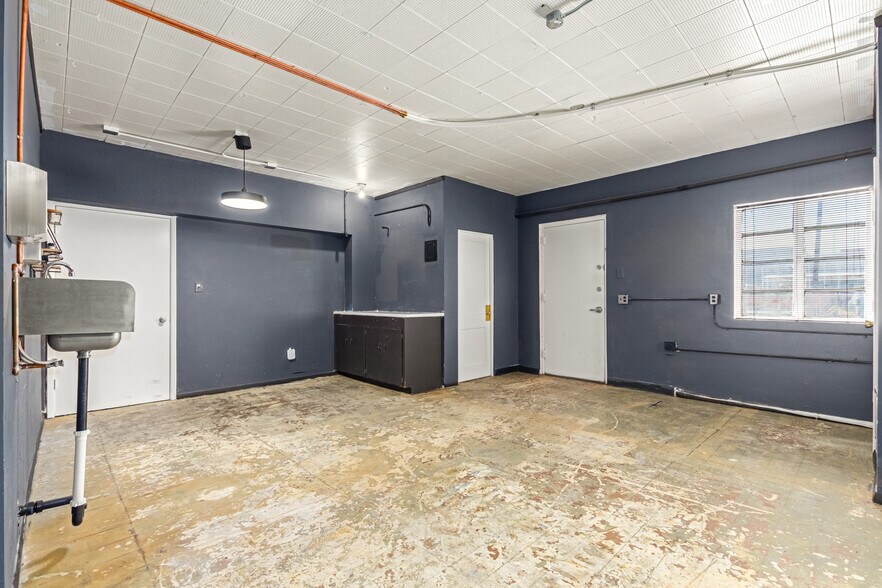 More Photos Of 623 E Indian School Rd, Phoenix Loft Creative Space For Lease