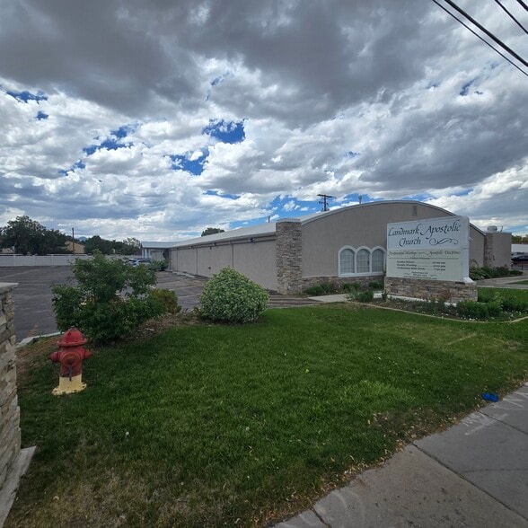 More Photos Of 3950 S Redwood Rd, Salt Lake City Freestanding For Sale
