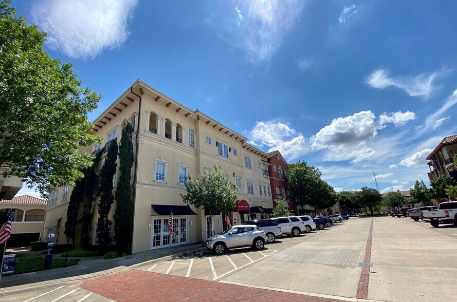 More Photos Of 55 Main St, Colleyville Unknown For Lease