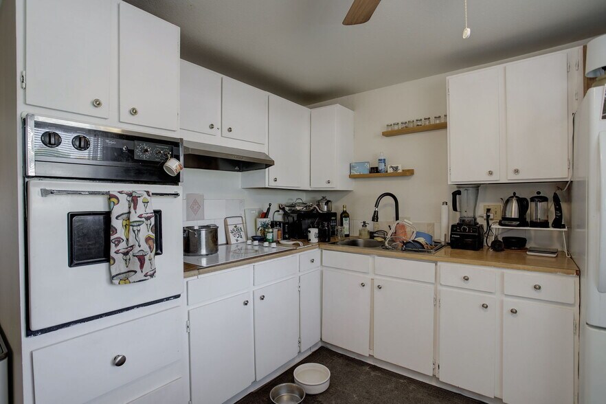 More Photos Of 2107 3rd Ave, Longmont Apartments For Sale