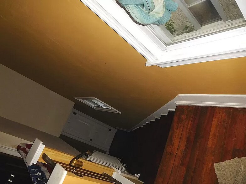 More Photos Of 2038 Grant Ave, Philadelphia Specialty For Sale