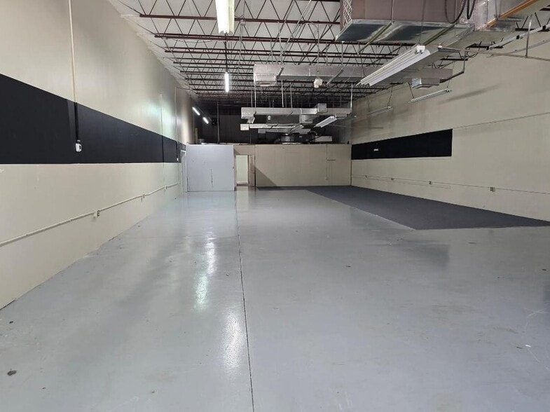 More Photos Of 150 East Dr, West Melbourne Light Manufacturing For Lease
