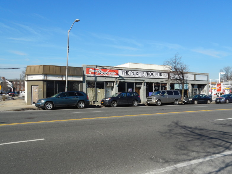 Primary Photo Of 267-269 Merrick Rd, Lynbrook Freestanding For Lease