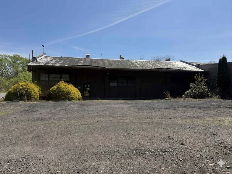 Primary Photo Of 105 Woodward Hill Rd, Edwardsville Warehouse For Lease
