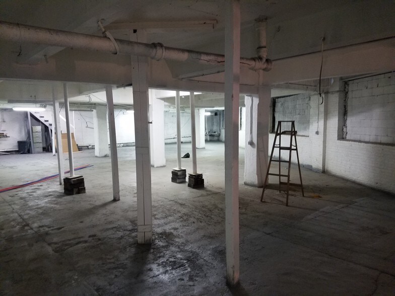 More Photos Of 60 Dickerson St, Newark Light Manufacturing For Lease