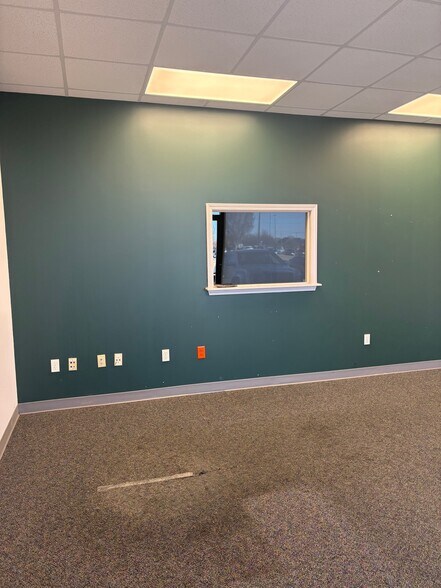 More Photos Of 16600-16622 N Western Ave, Edmond Unknown For Lease