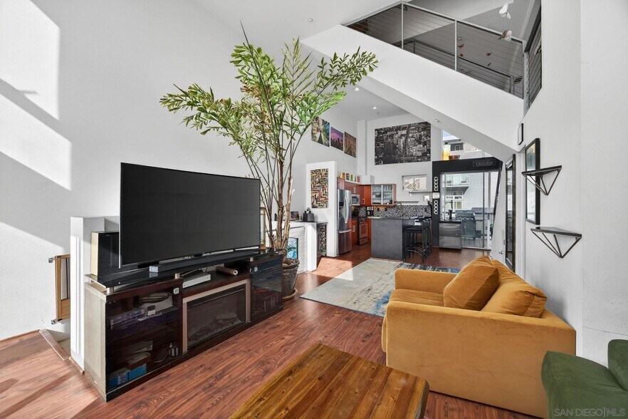 More Photos Of 1712 National Ave, San Diego Flex For Sale