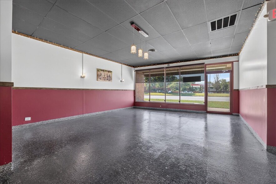 More Photos Of 26734 Michigan Ave, Inkster Freestanding For Sale