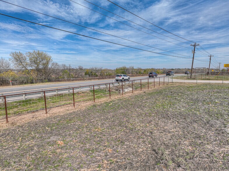 More Photos Of 931 W FM 78, Marion Land For Sale