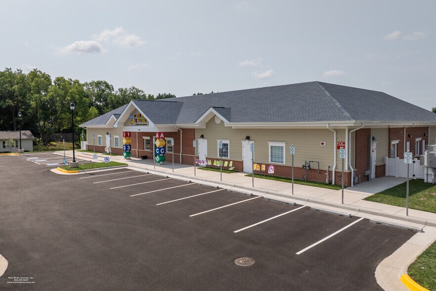 More Photos Of 24419 Arcola Mills Dr, Aldie Daycare Center For Sale