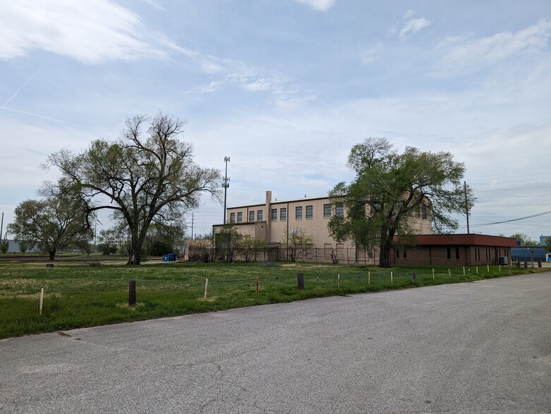 Primary Photo Of 117 Elm St, Terre Haute Warehouse For Sale