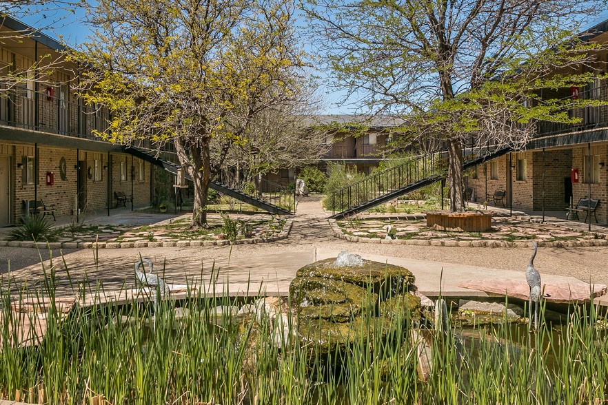 More Photos Of 1031 N Sumner St, Pampa Apartments For Sale