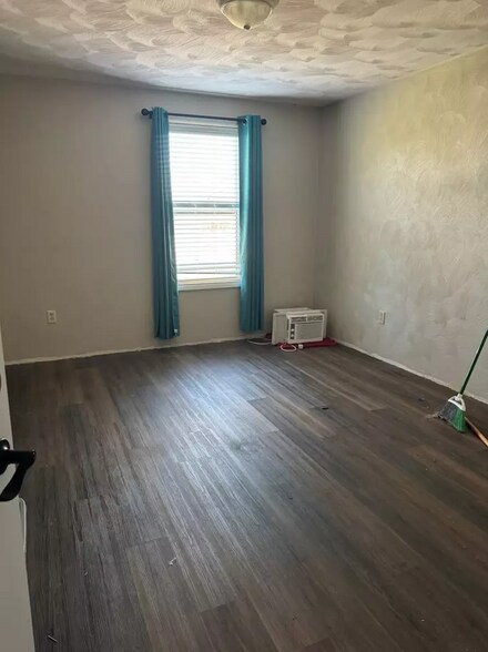 More Photos Of 177 Hi Way Supply Rd, Dunbar Office Residential For Sale