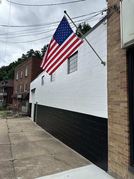 More Photos Of 1202 Electric Ave, Pittsburgh Warehouse For Sale