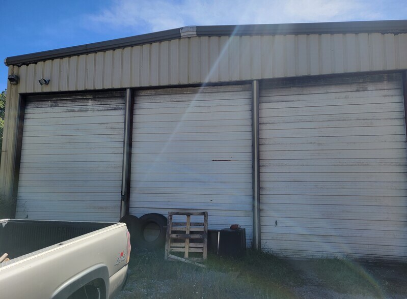 More Photos Of 414 Milroy Grose, Lansing Land For Sale