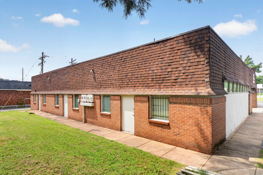 More Photos Of 13300 New Halls Ferry Rd, Florissant Medical For Sale